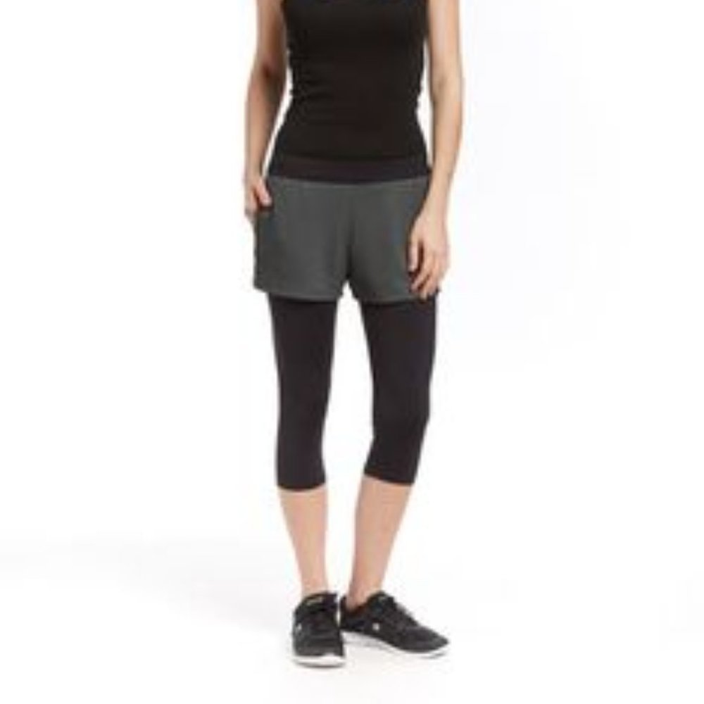 RWW One Piece Capri Leggings with Layered Short and Two Zippered Pockets
